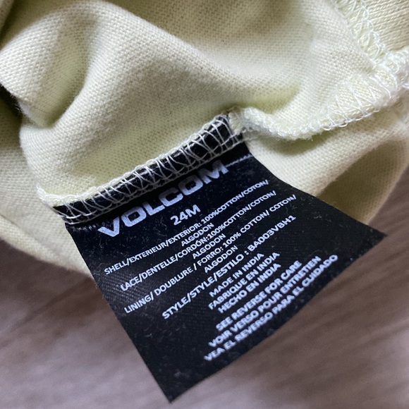 NWT Volcom | onesie for 24mons - Picture 7 of 8